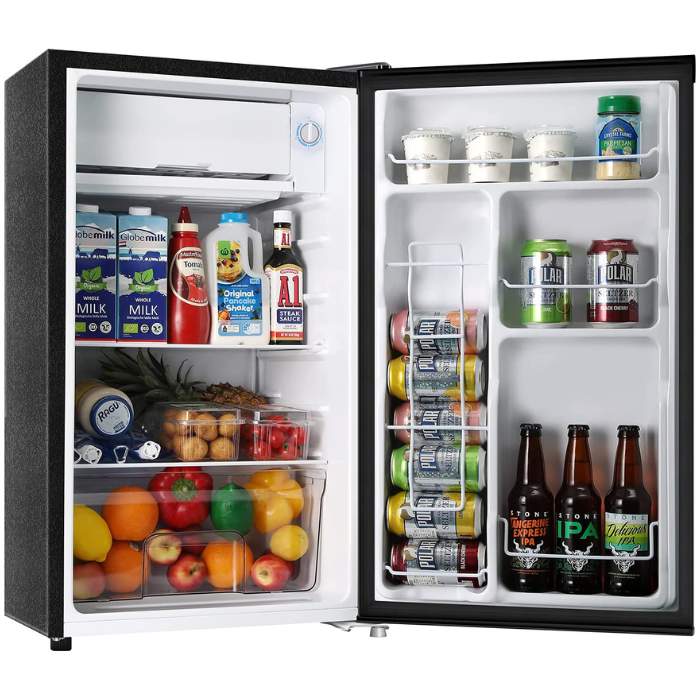 How Mini Fridges Can Enhance Your Home Entertainment Expe – SENSIO HOME