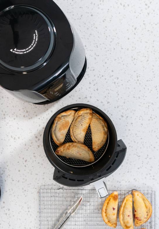 Are Air Fryer Liners Safe? Should I Use It? Everything You Need To Know