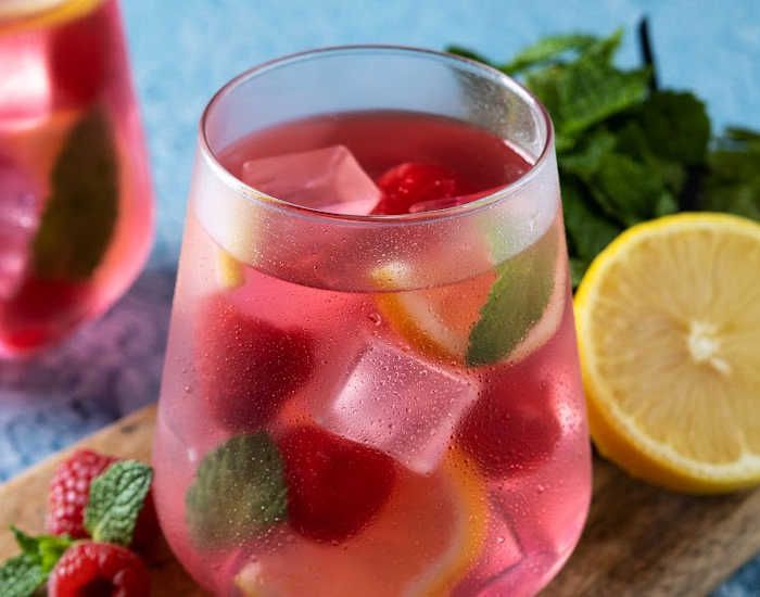 Healthy Raspberry Juice Make Your Sweetest Berries Drink