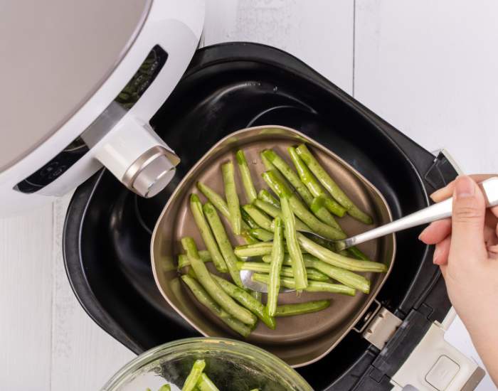 What Containers Are Air Fryer Safe? Your Simple Guide To Using Them Safely